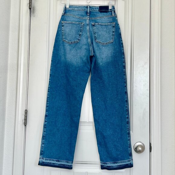 Hollister Ultra High Rise Medium Wash Stretch Straight Leg Dad Jeans Size 3R - Picture 9 of 12